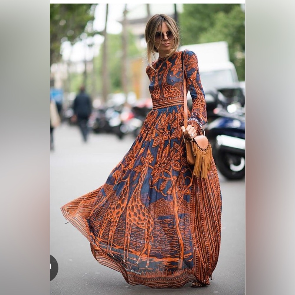 Elegant Giraffe Patterned Dress